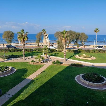 First Sea Line Apartment, Acre - Amazing Coastal View In Heart Of Akko Екстериор снимка
